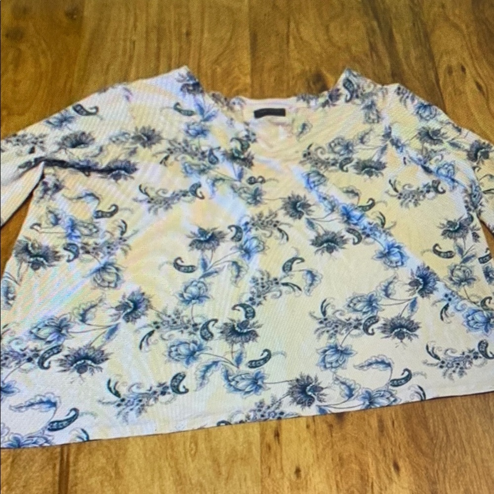 Floral Blue and White Women's Top